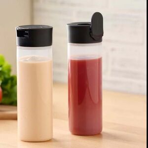 Set of 2 Tupperware Squeeze It Bottles